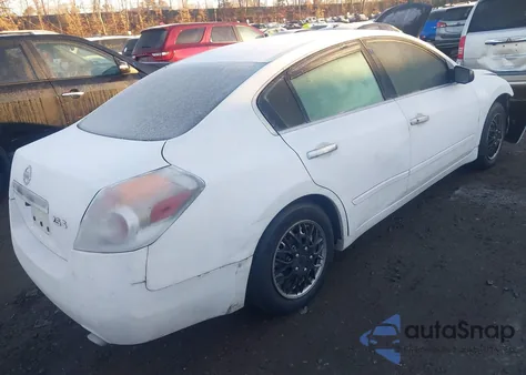 2009 Nissan Altima 2.5 S from USA, damaged, VIN 1N4AL21E09N546952